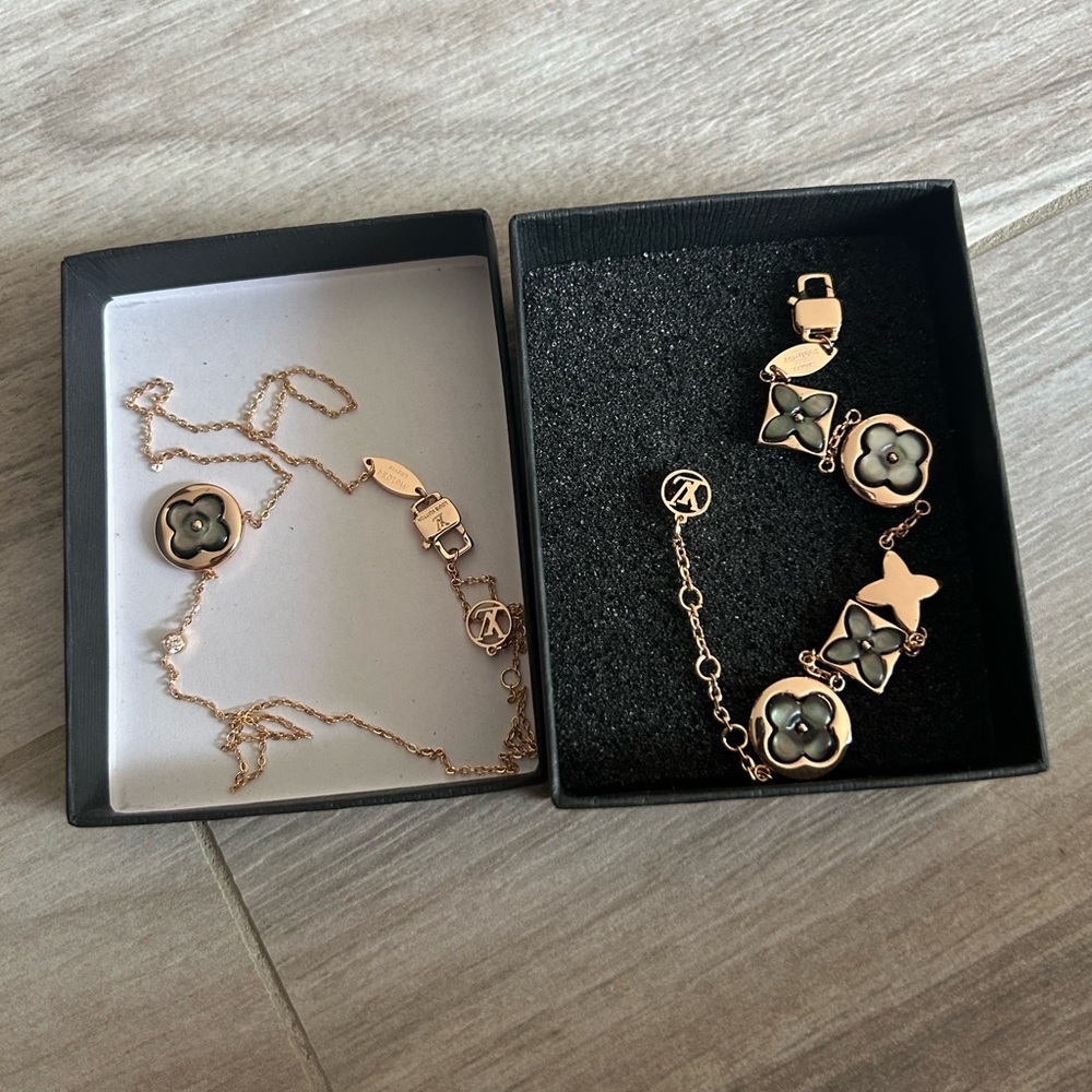 Gold and Black Floral Necklace Jewelry